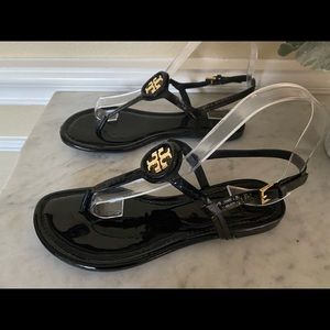 TORY BURCH “Dillan” black patent sandal size 7 M